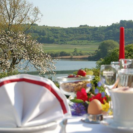 Hotel-Ferienwohnungen Cafe Maarblick شالكينميهرين المظهر الخارجي الصورة