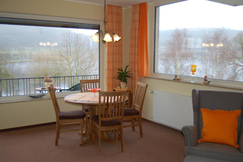 Hotel-Ferienwohnungen Cafe Maarblick شالكينميهرين الغرفة الصورة